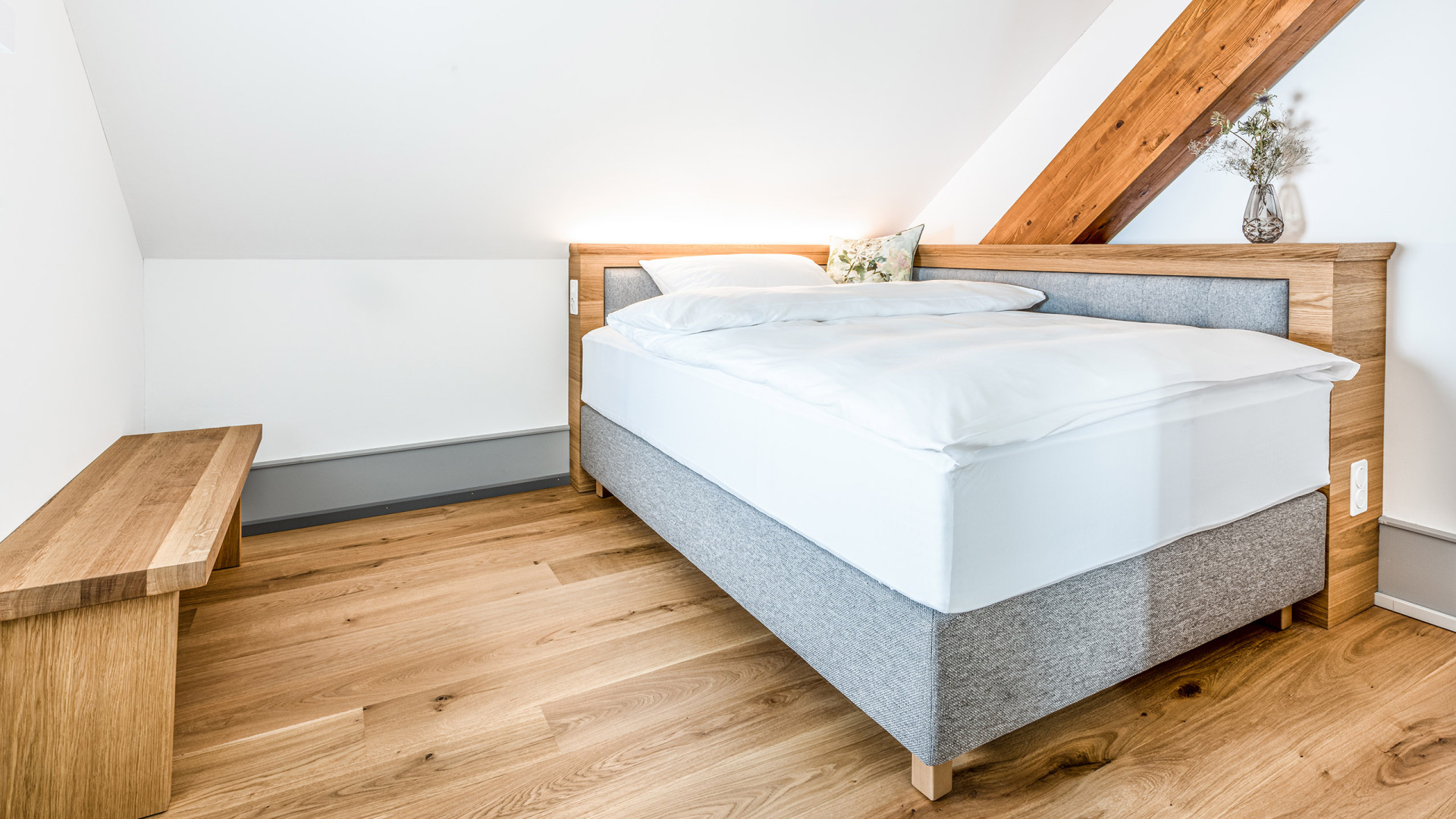 Chambre simple supérieure avec vue sur les Alpes